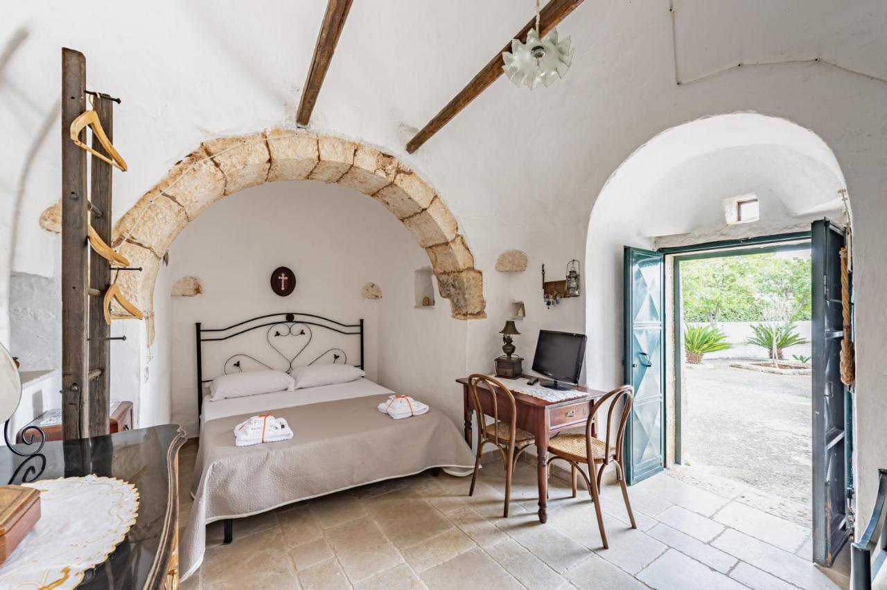 Trullo Saraceno By Rentbeat Villa Ostuni Bagian luar foto